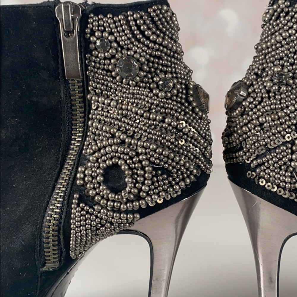 SAM EDELMAN “QUANTAM” Embellished Laced Suede Heel - Picture 16 of 16